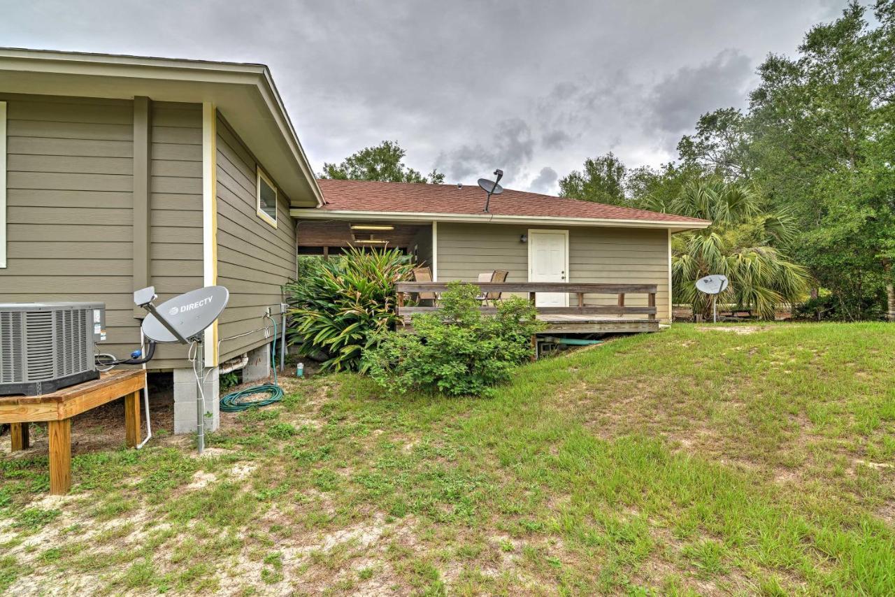 Crystal River Cottage On 1 Acre With Deck And Porch! Yankeetown Buitenkant foto